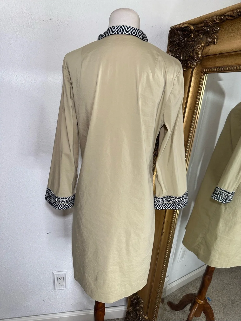 Tory Burch 3/4 Sleeve Embroidered Placket & Cuff Detail Cotton Tunic Dress